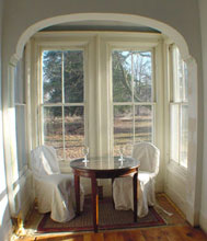 Alclove with window